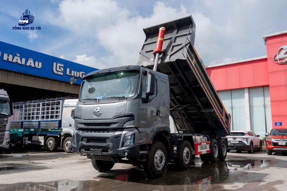 Xe Ben 4 Chân ChengLong H5 400HP Thùng 14 Khối (Cầu Dầu)